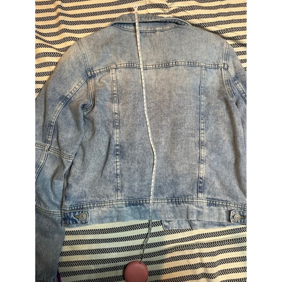 Free People Distressed Denim Jacket Light Wash Frayed Pockets Button Front Women - Picture 6 of 10